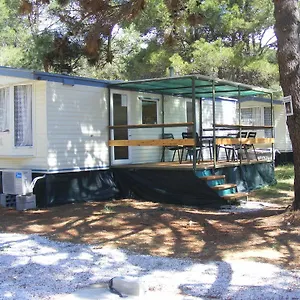 Üdülőpark Mobilehome - Dalmacija Camp 
