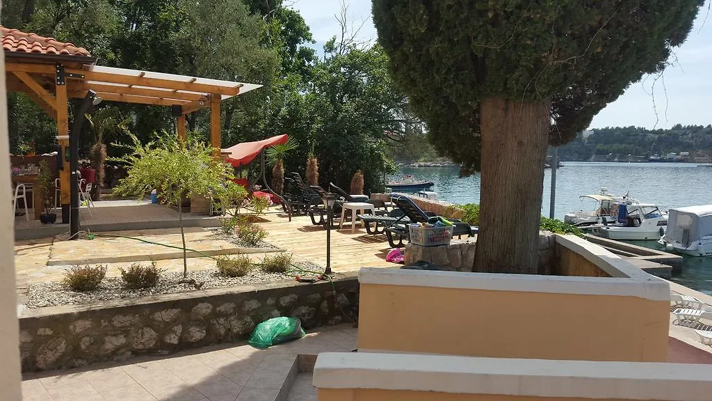 Bed&Breakfast Villa Eva Omišalj 3*,  Chorvatsko